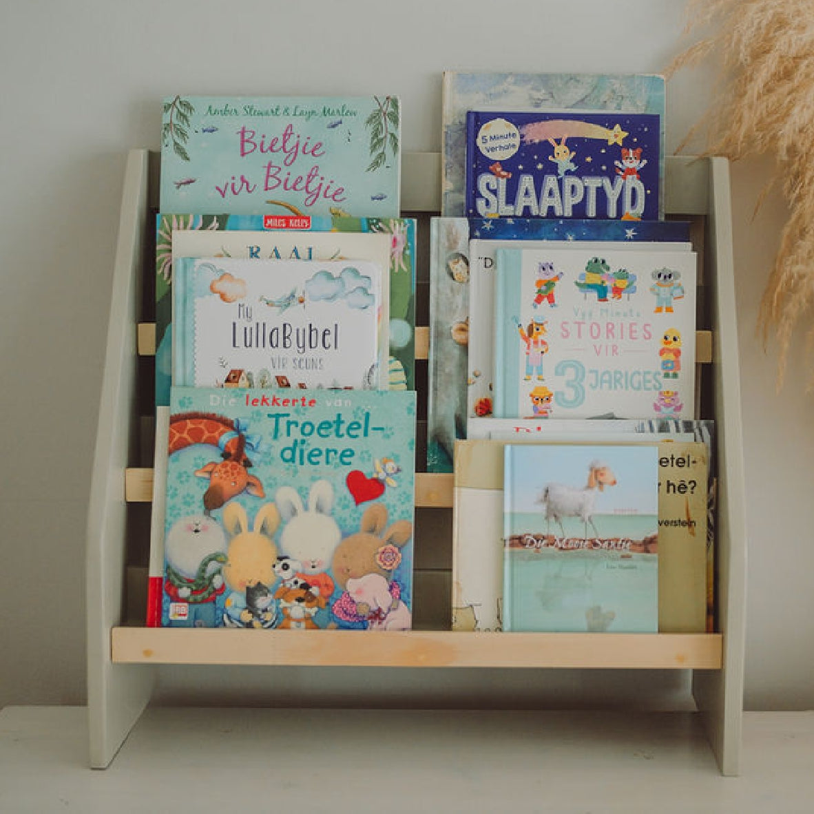 Freestanding Bookshelf
