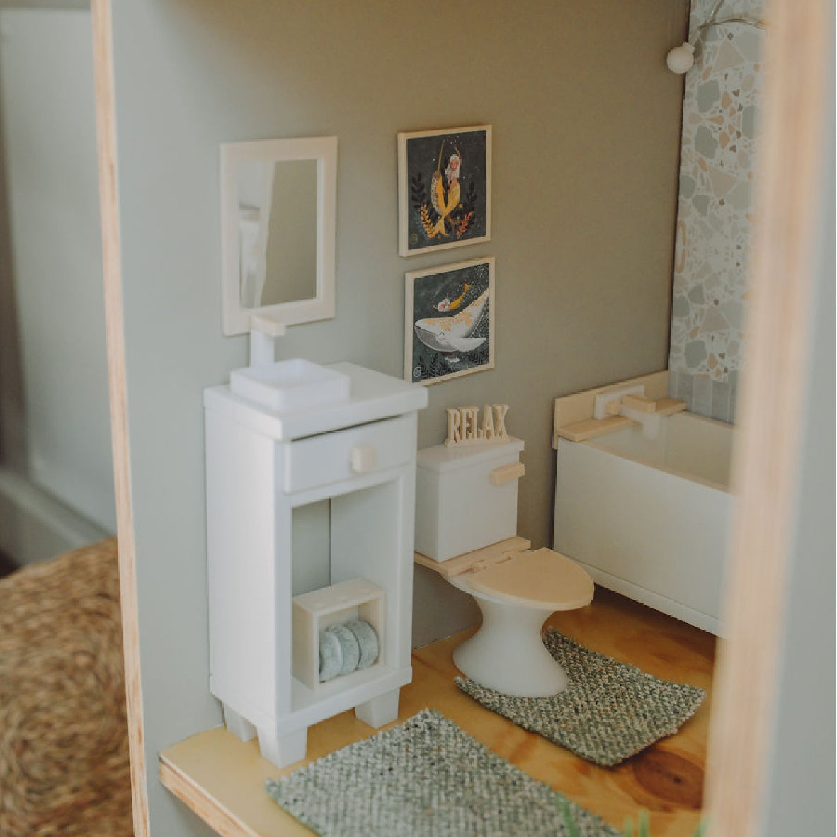Bathroom - Barbie