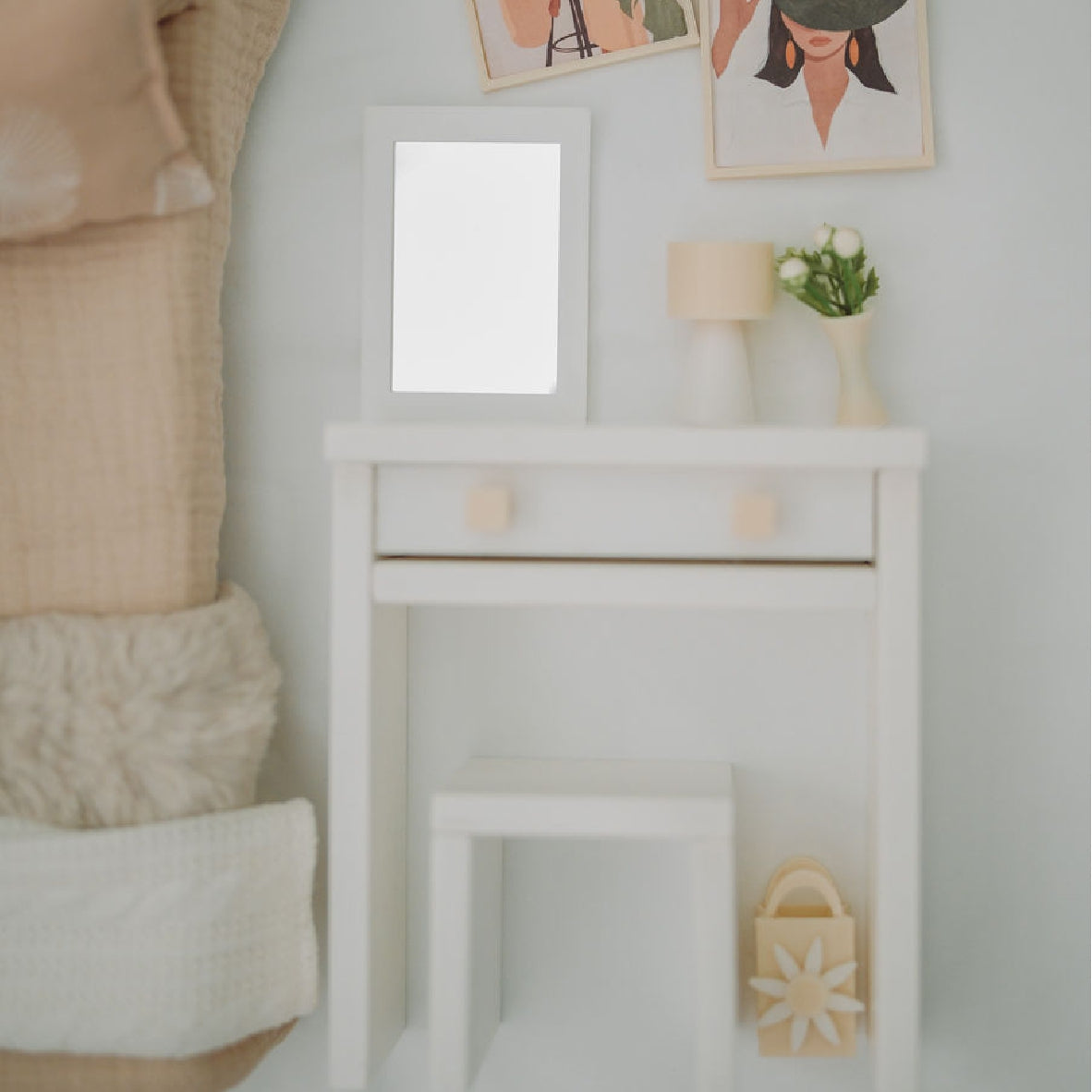 Main Bedroom Set - Barbie