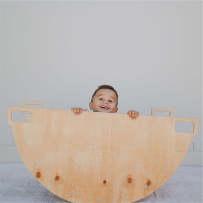Closed Rocker for kids - Pikler