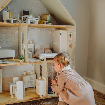 K&K DollHouse