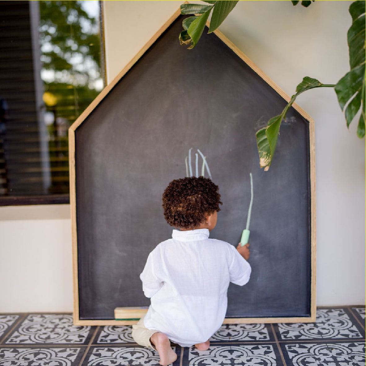 Blackboard House for kids